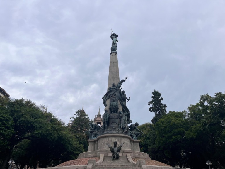 Monumento a J&uacute;lio de Castilhos, Pra&ccedil;a da Matriz