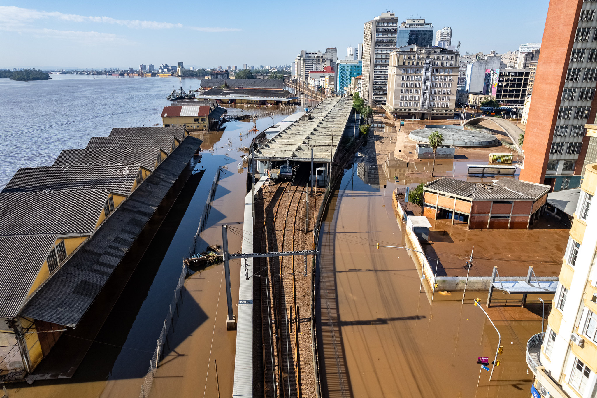 PORTO ALEGRE, RS, BRASIL, 22.05.2024 | Vista aérea da Estação Mercado da Trensurb. Crédito: Gustavo Mansur/ Palácio Piratini