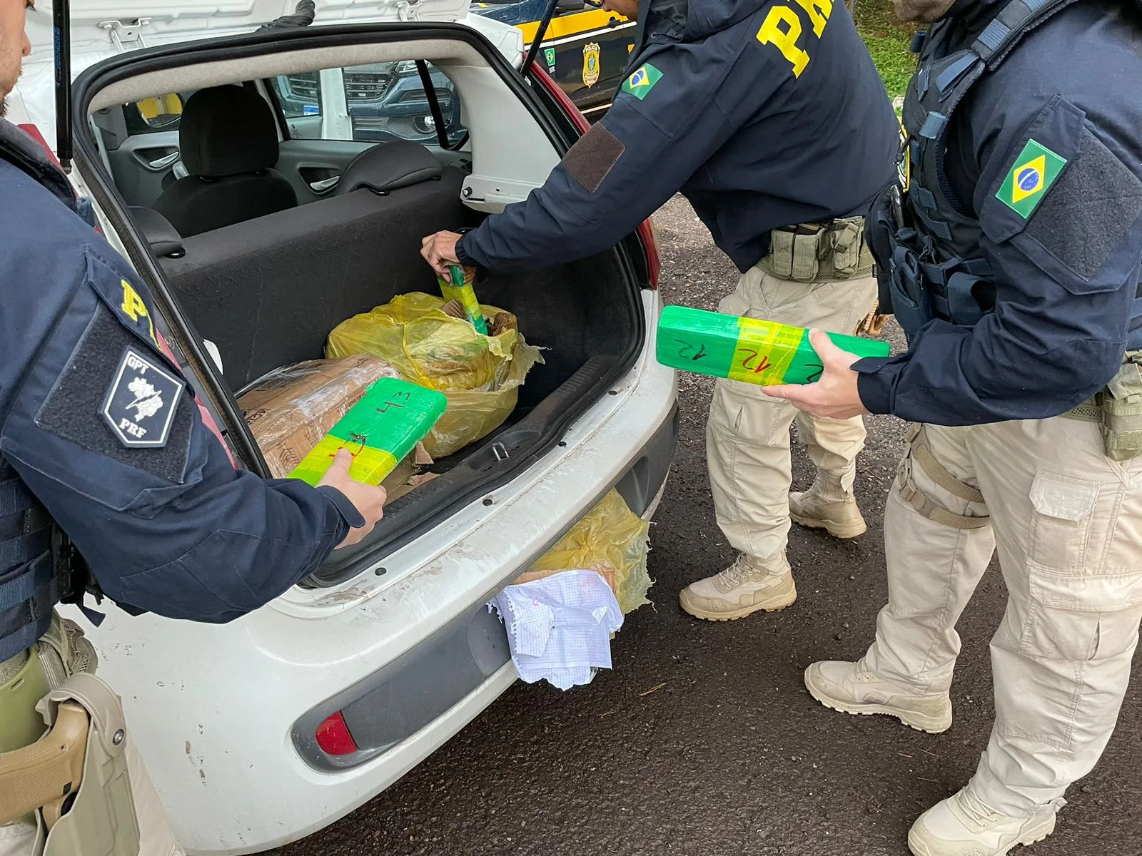 Prisões ocorreram durante ação de combate ao crime - Foto: PRF/Divulgação