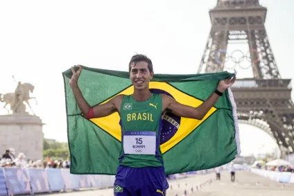 Caio Bonfim, medalhista de prata. Crédito: Alexandre Loureiro/COB.