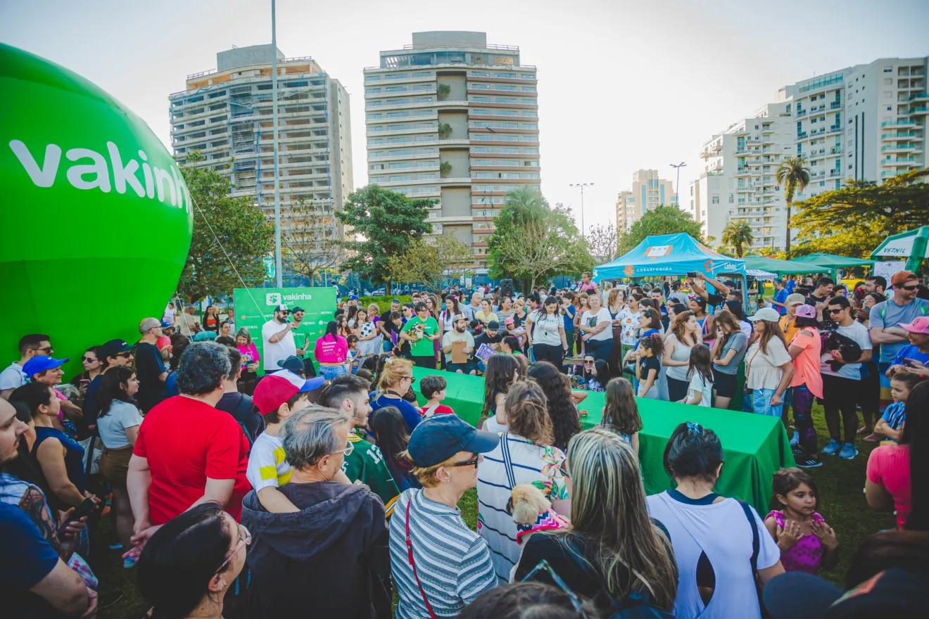 Vakinha Pet ocorreu no Parque Germânia em Porto Alegre/RS | Crédito: Emmanuel Denaui (@emmadenaui)