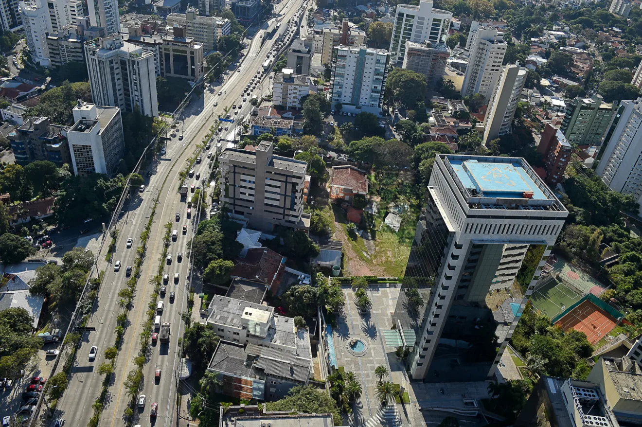 IPTU - Vista aérea da cidade de Porto Alegre. Crédito: Tonico Alvares/CMPA