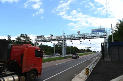  Emissão de vale-pedágio poderá ser feita até o fim deste mês, podendo ser utilizado para pagamento do pedágio eletrônico free flow até 31 de dezembro de 2025 - Foto: Gus Wanderlei