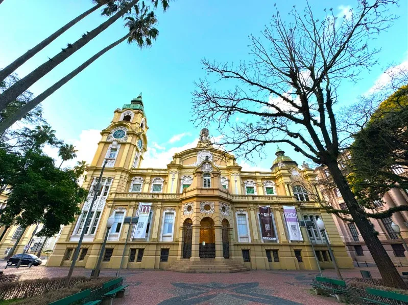 A edificação do Centro Histórico de POA foi projetada pelo arquiteto alemão Theodor Wiederspahn e construída entre 1910 e 1913 - Foto: Solange Brum/Ascom Sedac