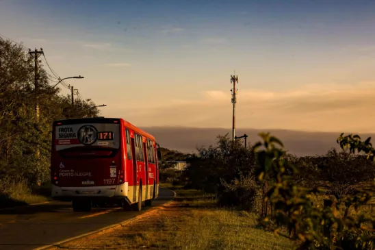 Porto Alegre, RS, Brasil 02/6/2025: Amanhecer no bairro Ponta Grossa. Crédito: Alex Rocha/PMPA