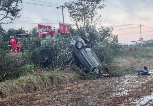 Acidente ocorreu no km 64 da ERS-348. Crédito: Rádio Agudo 