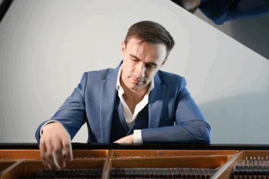 Pianista Connor Heraghty - Foto: Jim Mangles