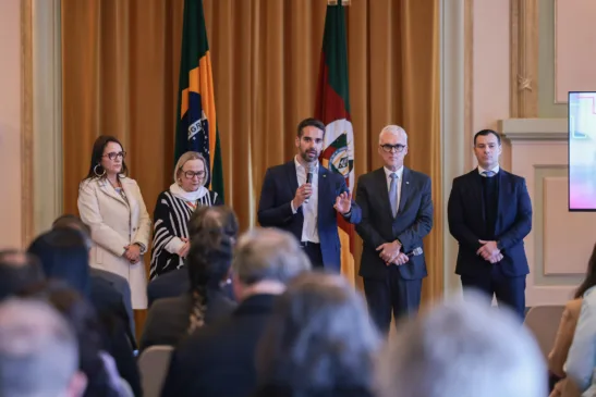 Governador anuncia acordo com o Ministério Público para ampliação dos investimentos em Saúde. Crédito: Vitor Rosa / Secom