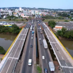 Ponte sobre o rio dos Sinos, em São Leopoldo. Crédito: DNIT / Divulgação