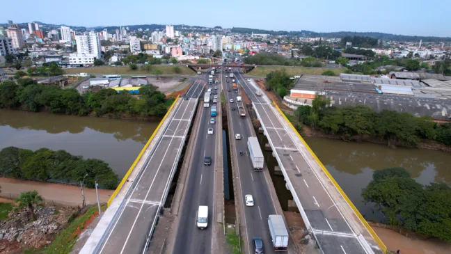 Ponte sobre o rio dos Sinos, em São Leopoldo. Crédito: DNIT / Divulgação
