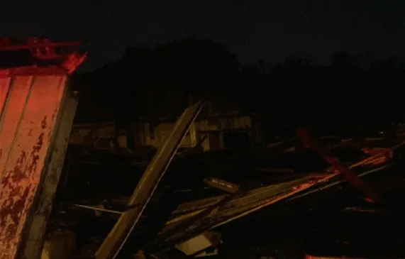 Dano em residência em Santa Maria - Foto: Defesa Civil / Divulgação
