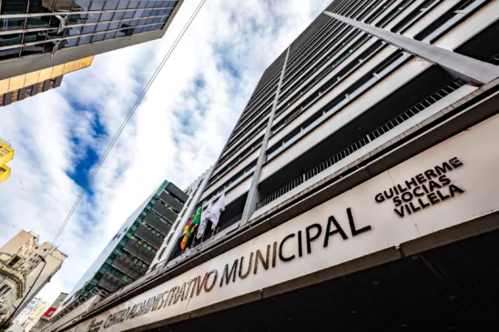 Porto Alegre, RS, Brasil 14/10/2024: Fachada do Centro Administrativo Municipal Guilherme Socias Villela. Foto: Alex Rocha/PMPA