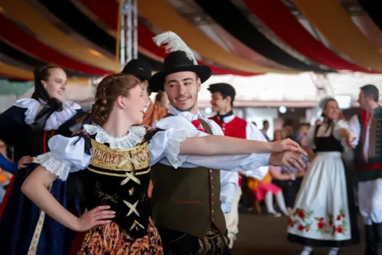 Apresentações culturais marcaram o domingo de festa - Foto: Cleiton Miguel