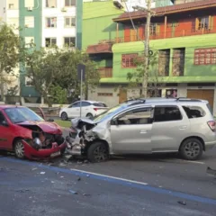 Porto Alegre, RS, Brasil, 20/10/2025 | Entre as 18h de sexta-feira, 17, e as 6h desta segunda-feira, 20, foram registradas 112 ocorrências, o equivalente a um sinistro a cada 32 minutos em média. Foto: EPTC/PMPA