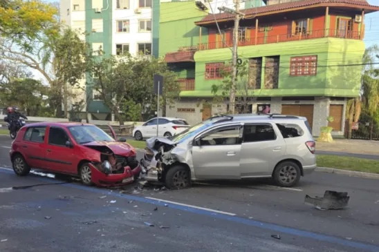 Porto Alegre, RS, Brasil, 20/10/2025 | Entre as 18h de sexta-feira, 17, e as 6h desta segunda-feira, 20, foram registradas 112 ocorrências, o equivalente a um sinistro a cada 32 minutos em média. Foto: EPTC/PMPA