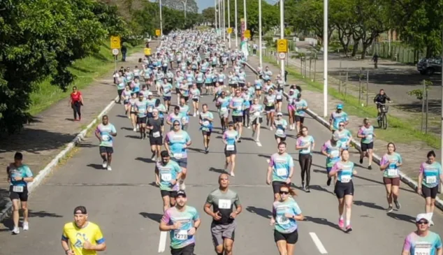 Corrida do Servidor foi disputada em diferentes modalidades e movimentou o domingo em Porto Alegre - Foto: Mauro Nascimento/Secom
