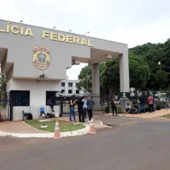 Brasília (DF), 22/11/2025. Movimentação na Polícia Federal após a prisão do ex-presidente Jair Bolsonaro. Crédito: Valter Campanato/Agência Brasil